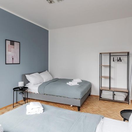 Flats 4 You, Moderne City Wohnung Naehe Hbf, Due-Messe 20 Min, Netflix, Kueche Duisburg Exterior foto